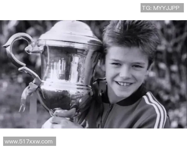 足球明星的魅力与成就图鉴揭秘他们背后的故事与传奇人生